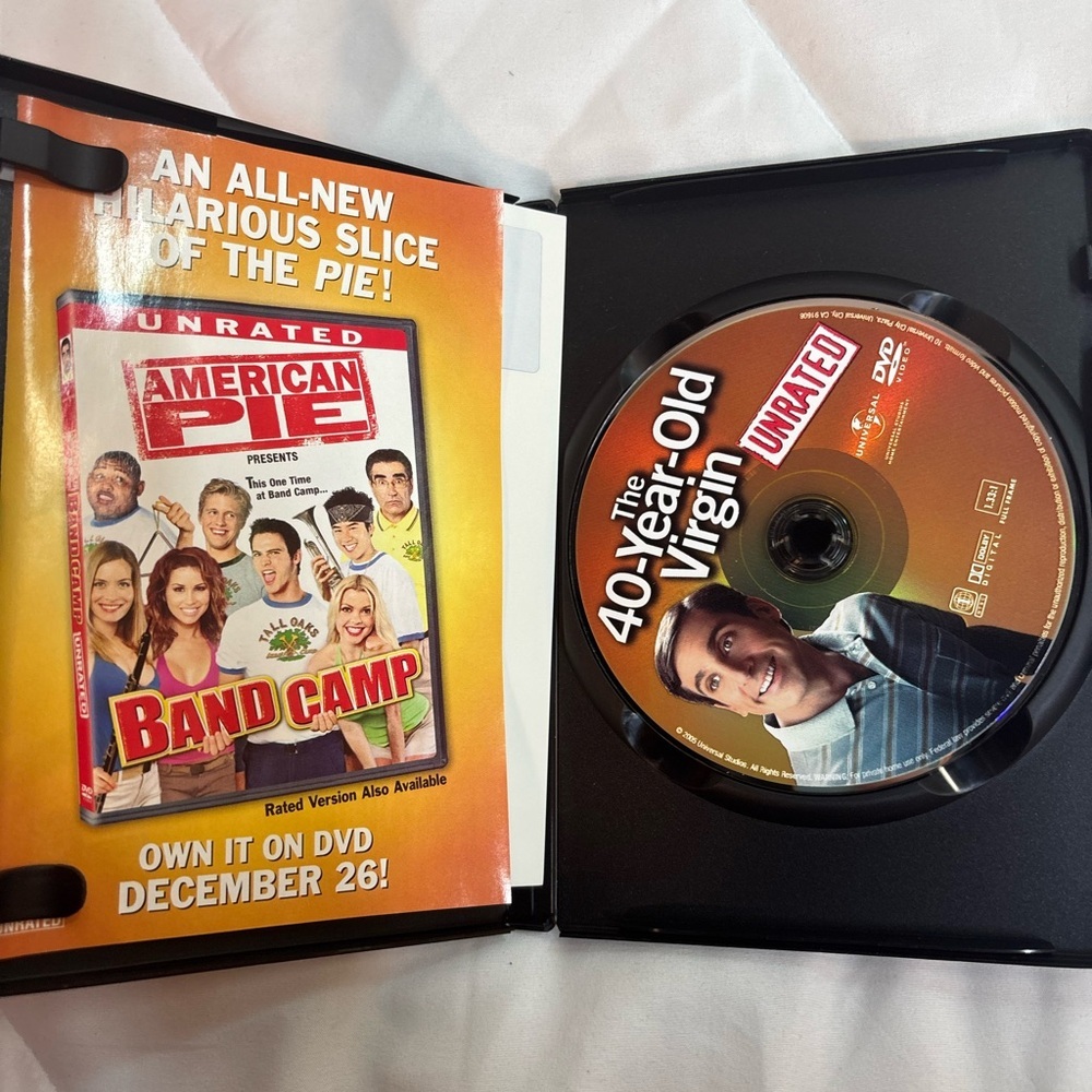 The 40 Year Old Virgin (Unrated) (DVD, 2005 - Picture 2 of 3
